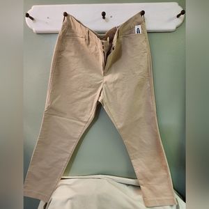 Old Navy pixie Kahki pants size 16